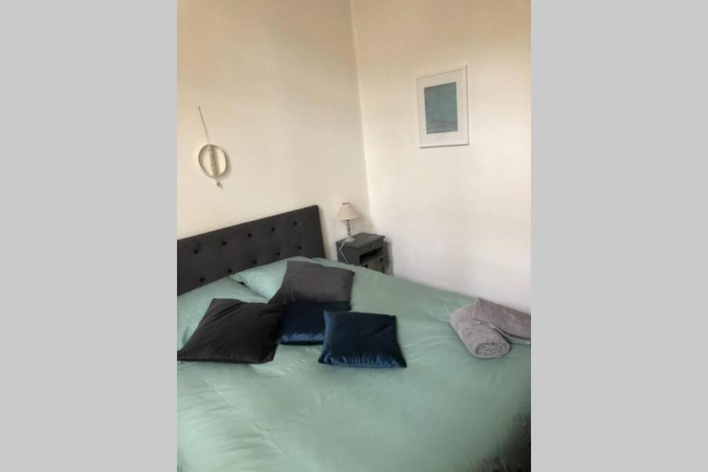 Uzes A Pied, Appartement Dans Cadre D'Exception Zewnętrze zdjęcie