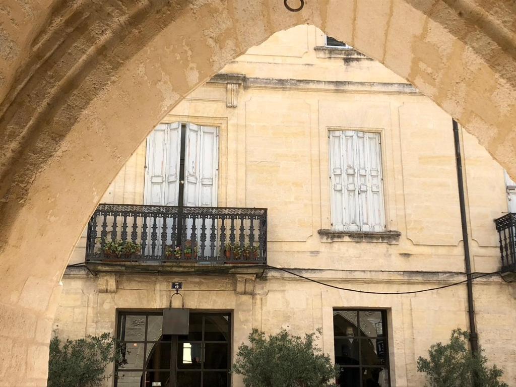 Uzes A Pied, Appartement Dans Cadre D'Exception Zewnętrze zdjęcie